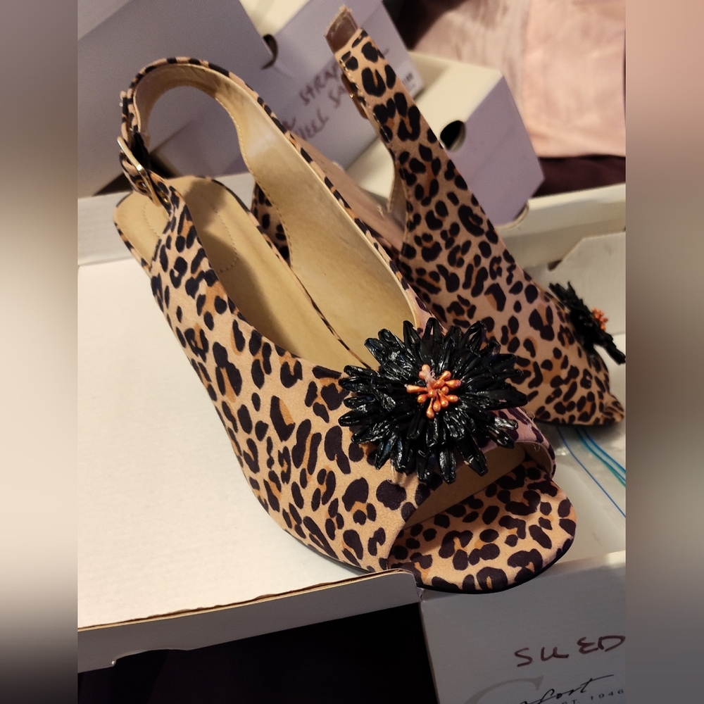 Leopard Design Heels Sz 11. NIB